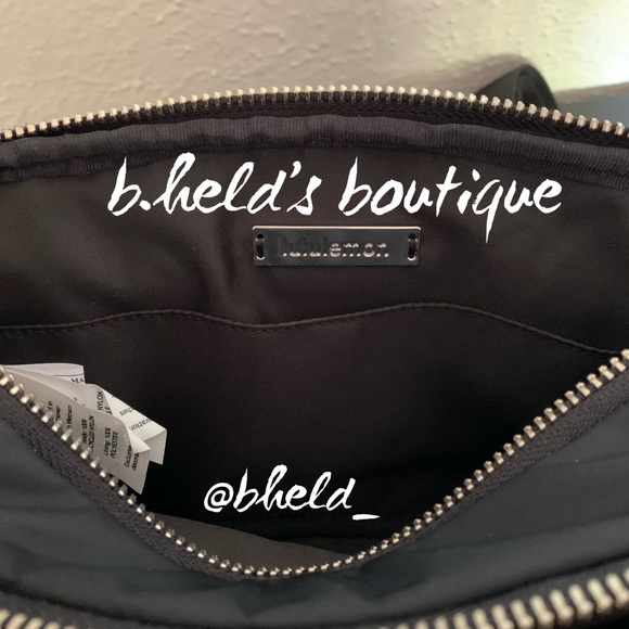 lululemon Crossbody Camera Bag 2L in Black with Silver Zipper Brand New NWT - Picture 11 of 16